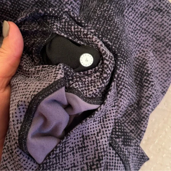 Lululemon Align Crop Pixel Print | size 4 - Picture 5 of 9